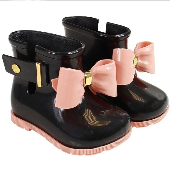 mini melissa black boots